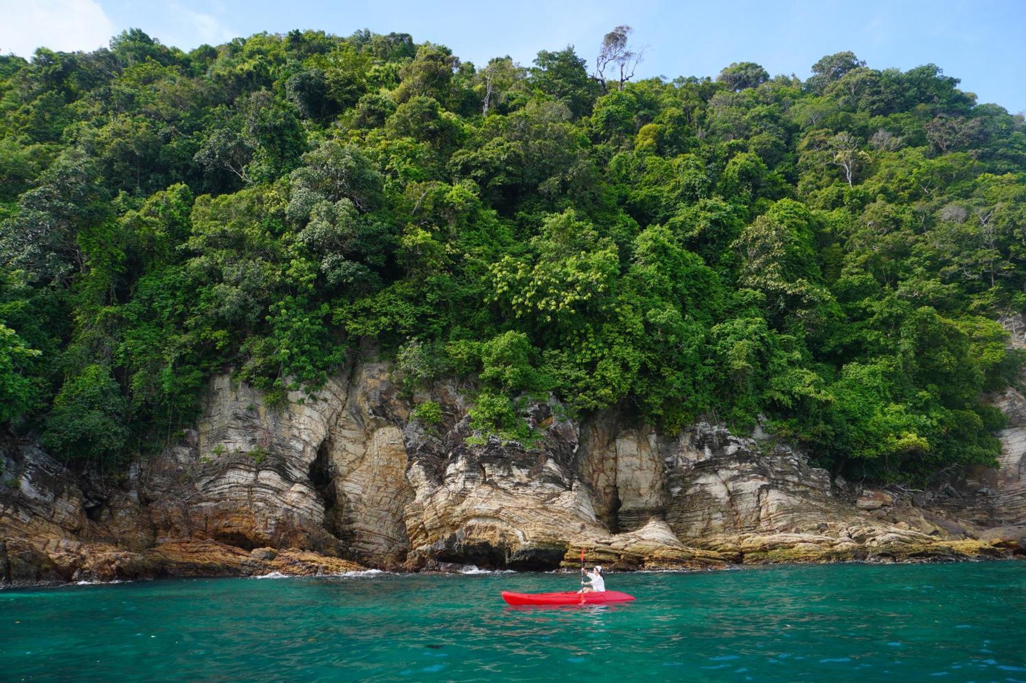 Thapwarin Resort - SHA Plus Koh Ngai Exterior foto